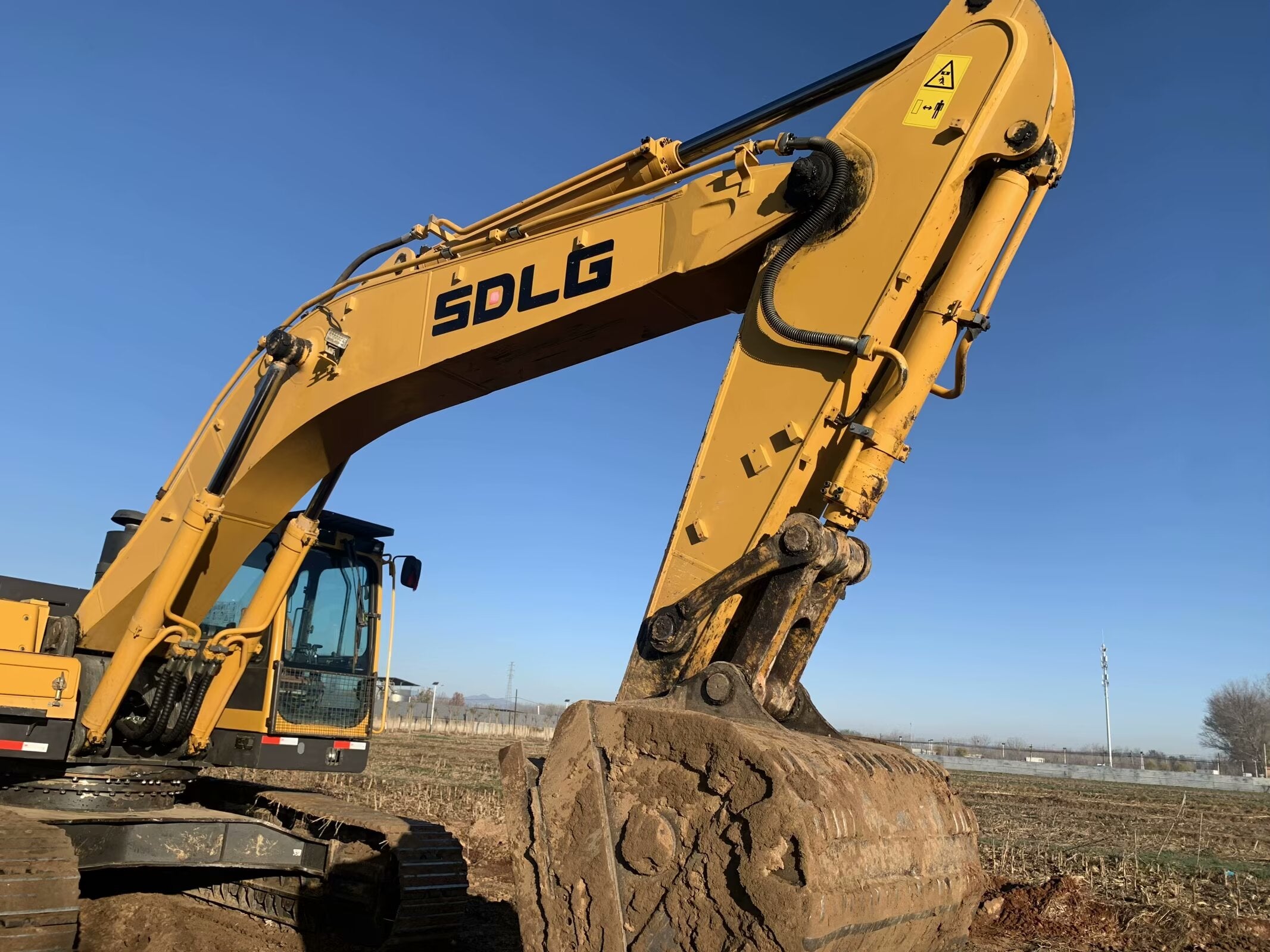 SDLG 400 excavator