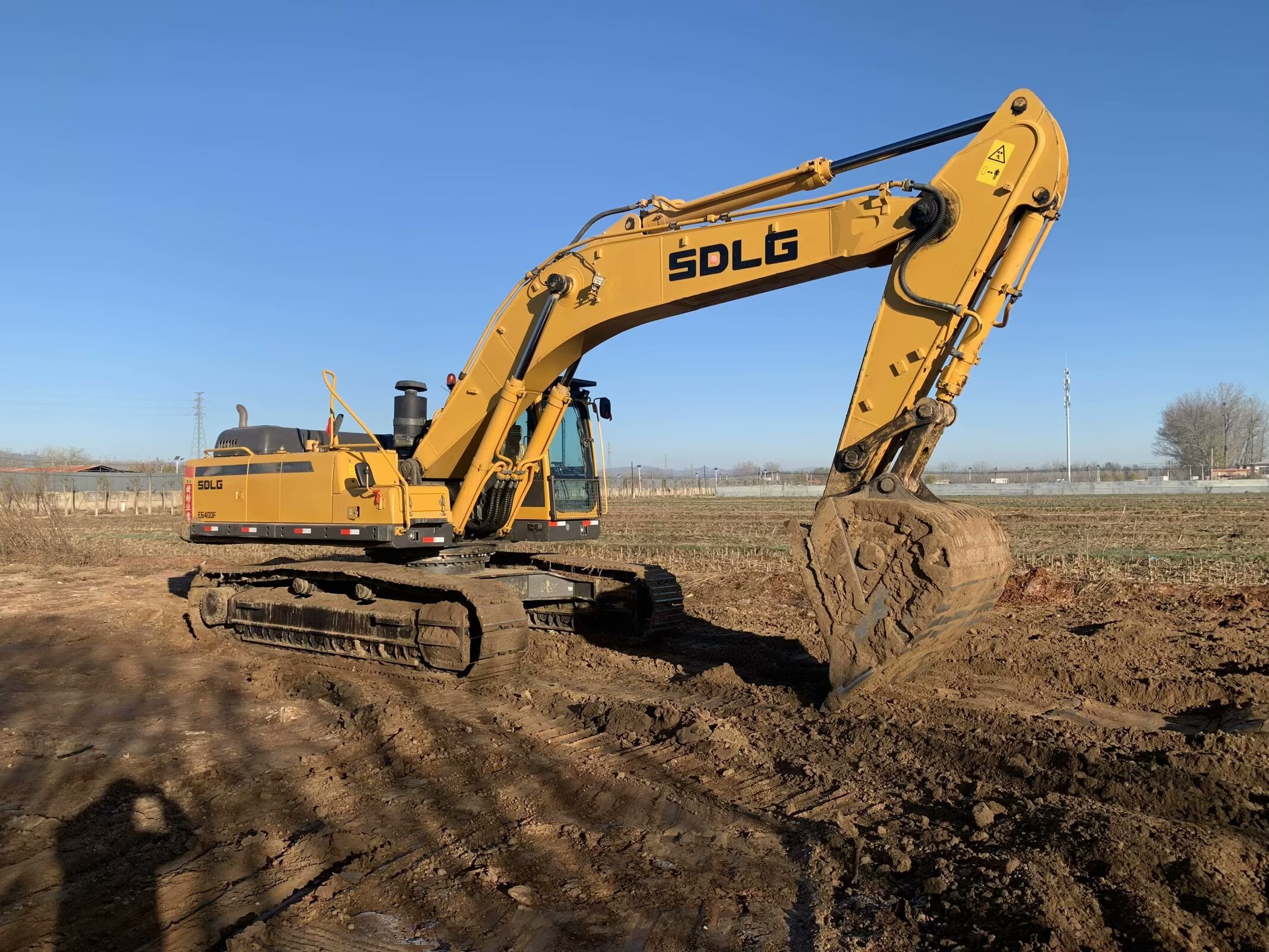 SDLG 400 excavator