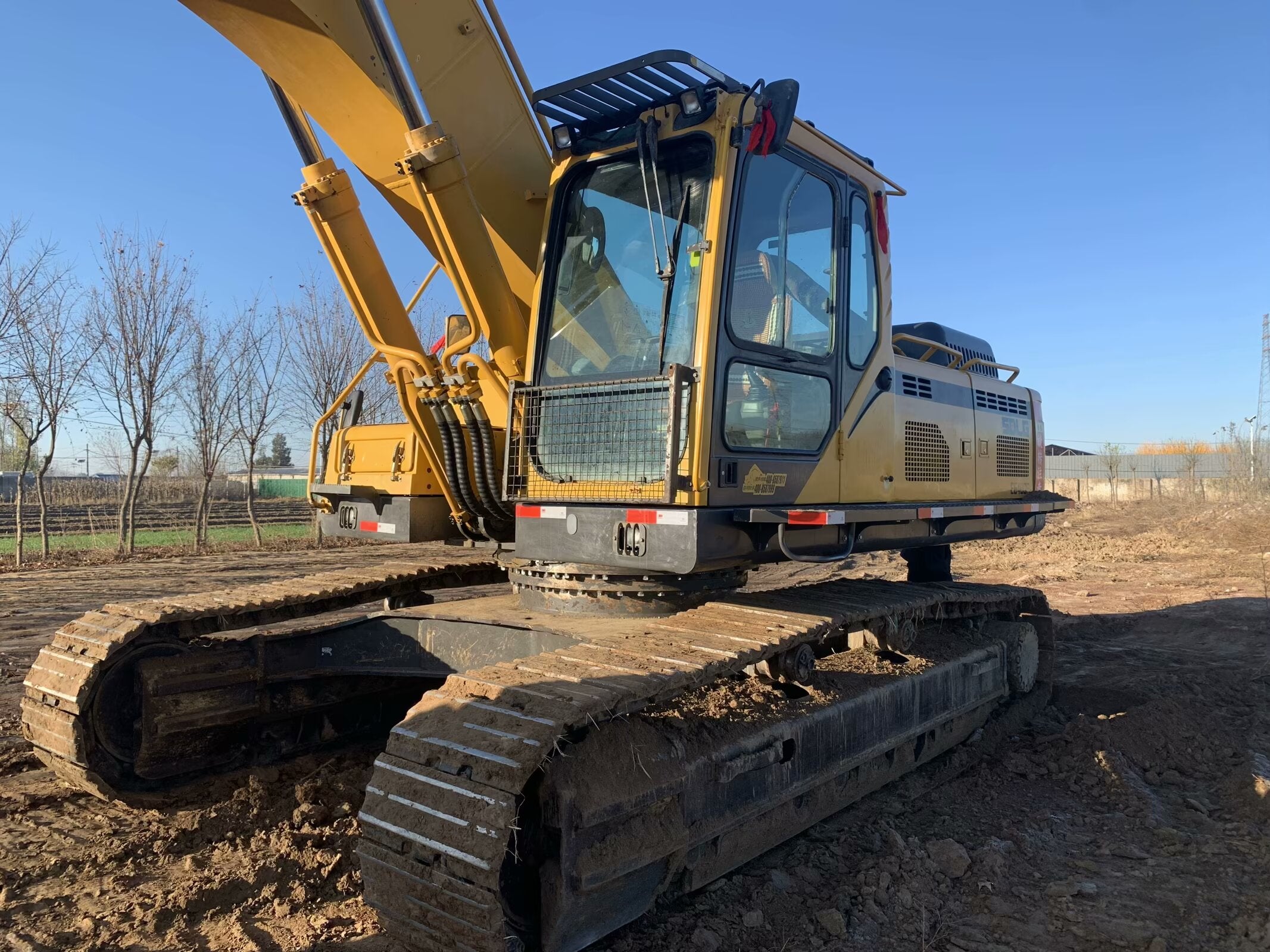 SDLG 400 excavator