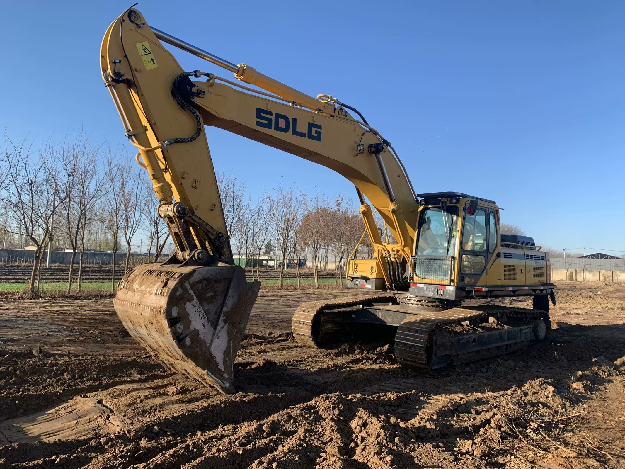 SDLG 400 excavator