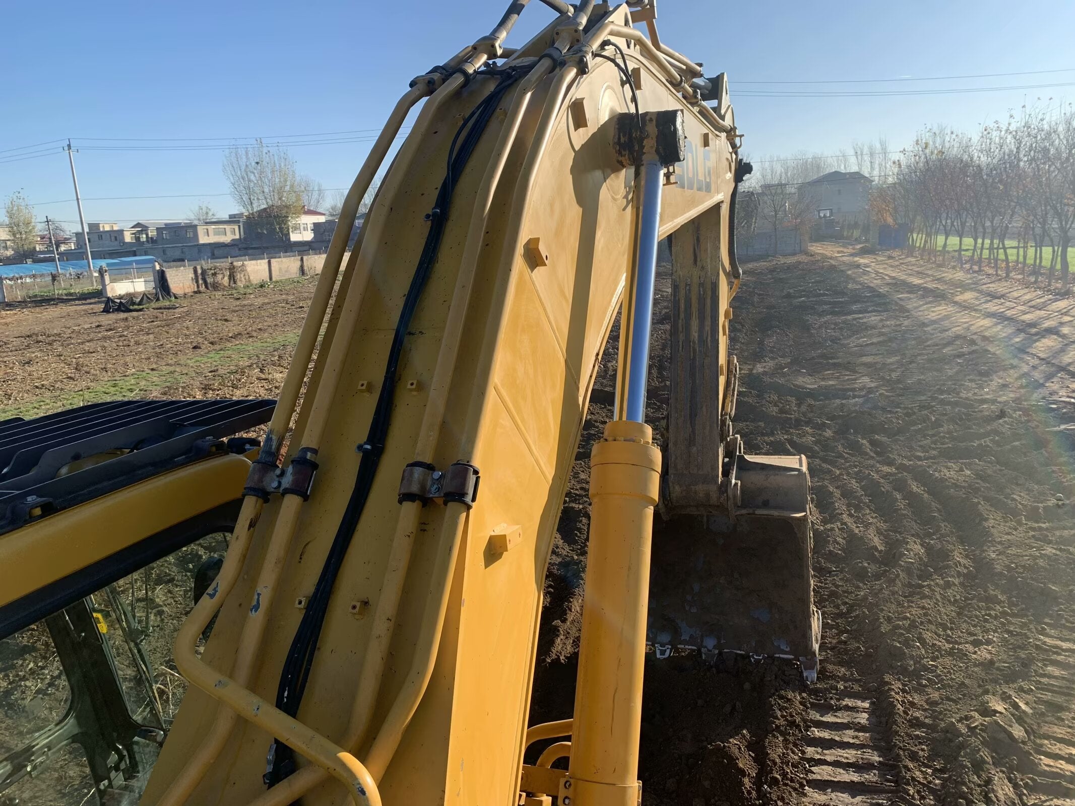 SDLG 400 excavator