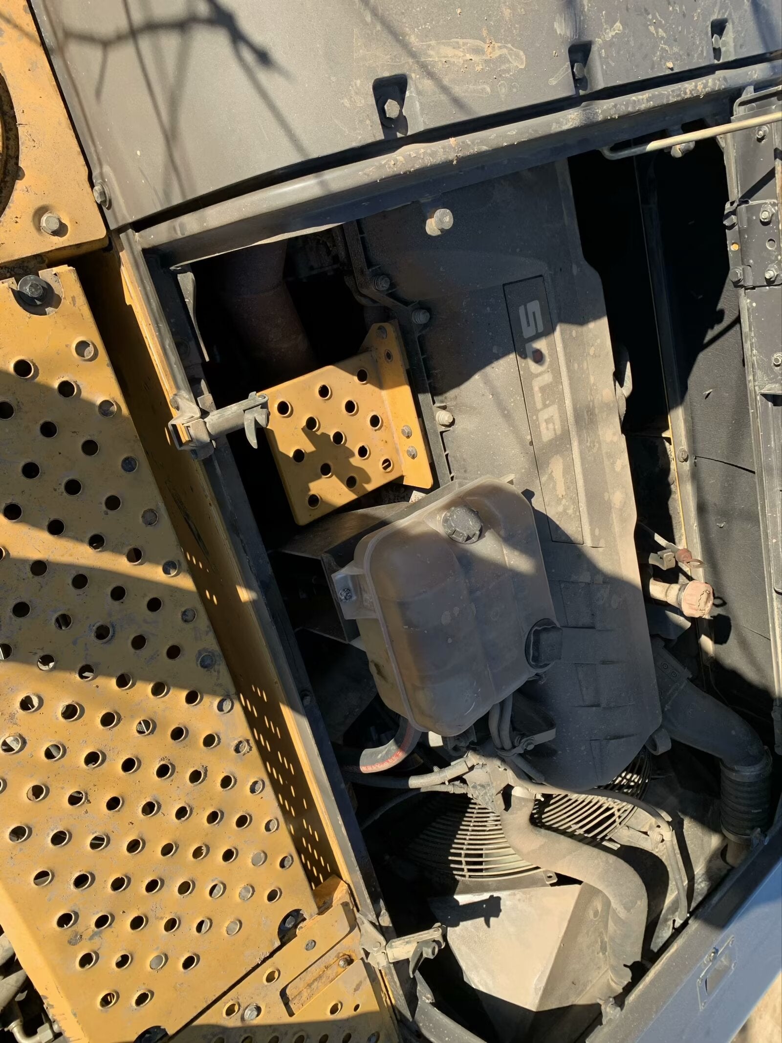 SDLG 400 excavator