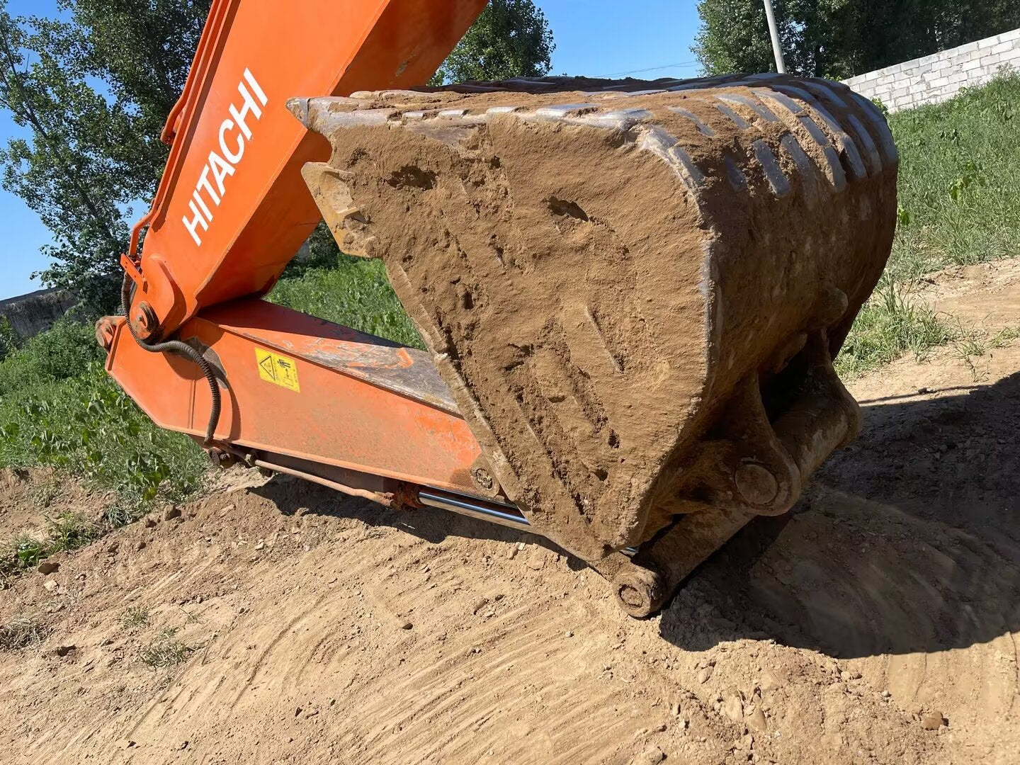 Hitachi350