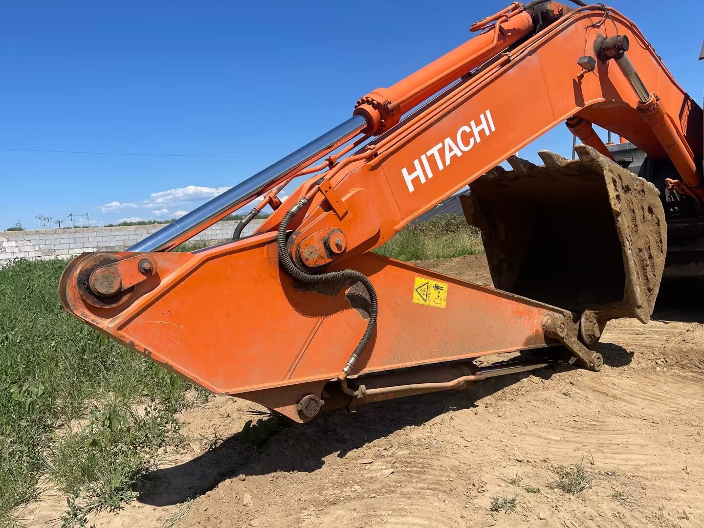 Hitachi350