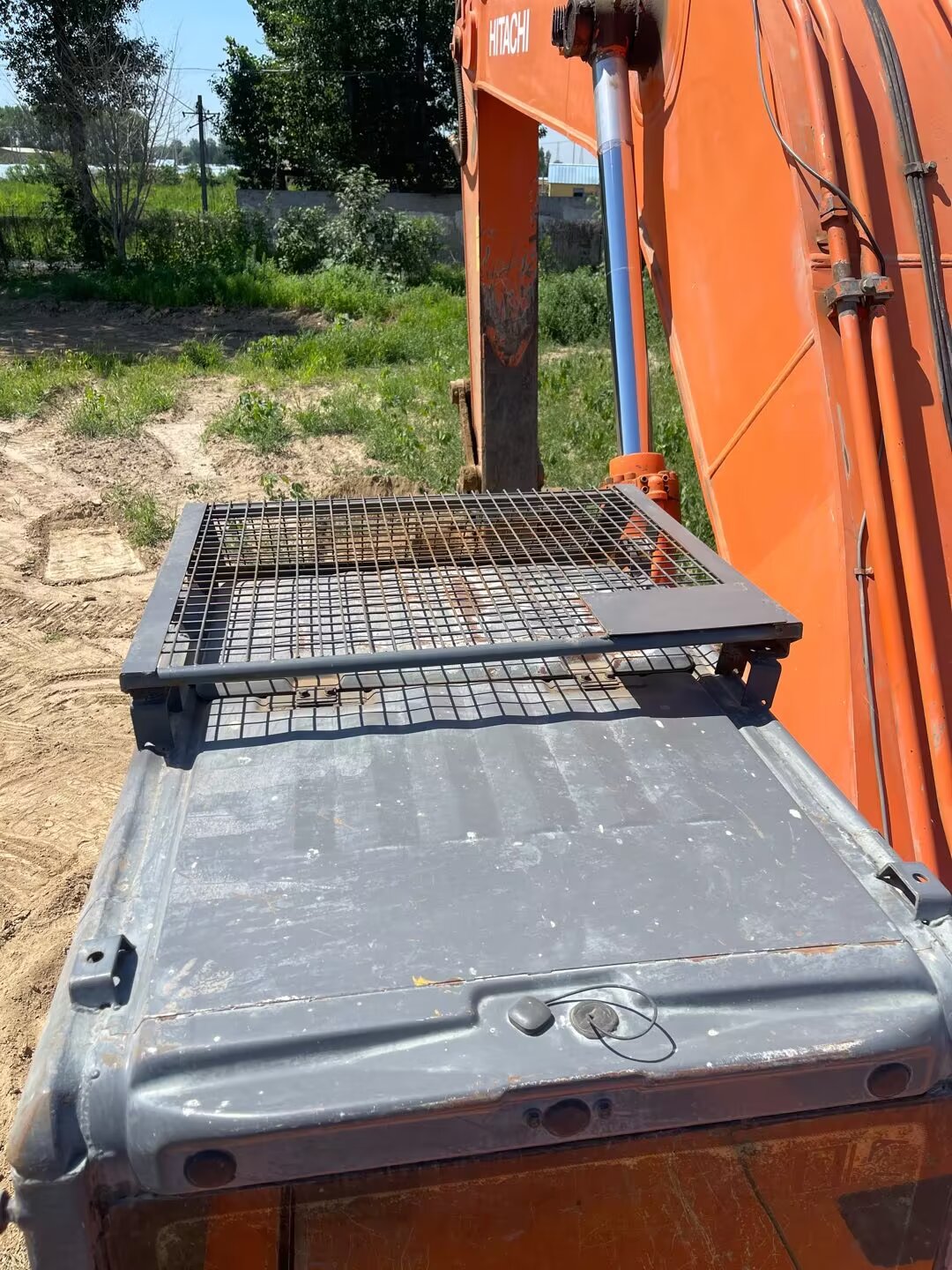 Hitachi350