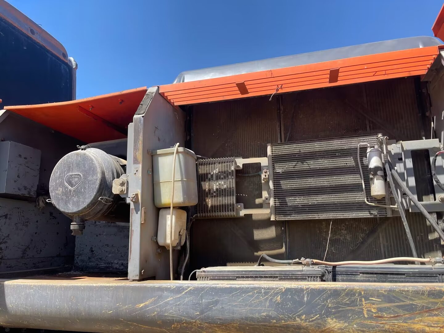 Hitachi350