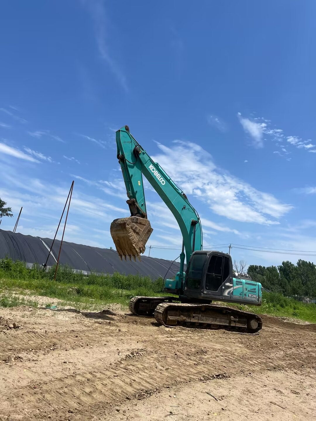 Excavator Kobelco 260