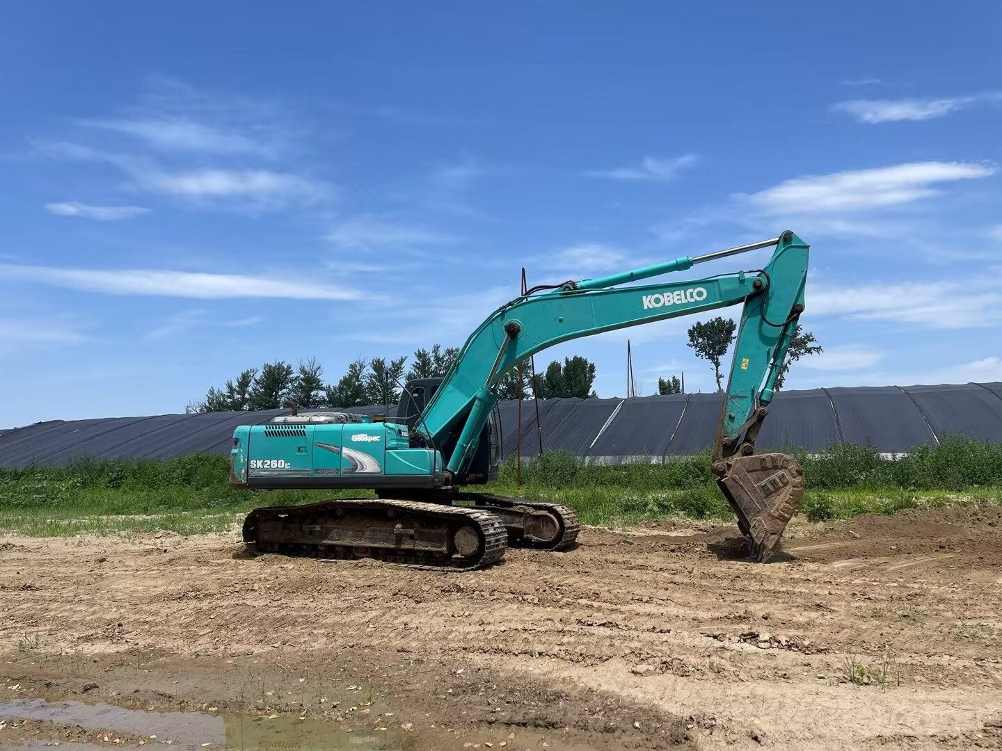 Excavator Kobelco 260