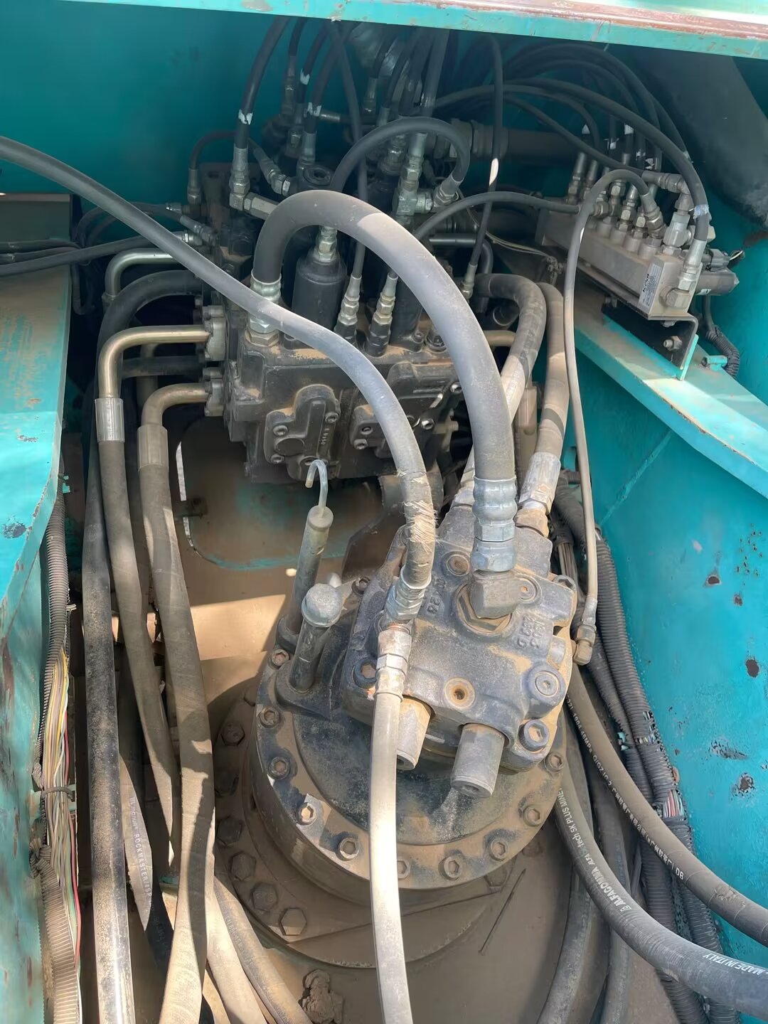 Excavator Kobelco 260