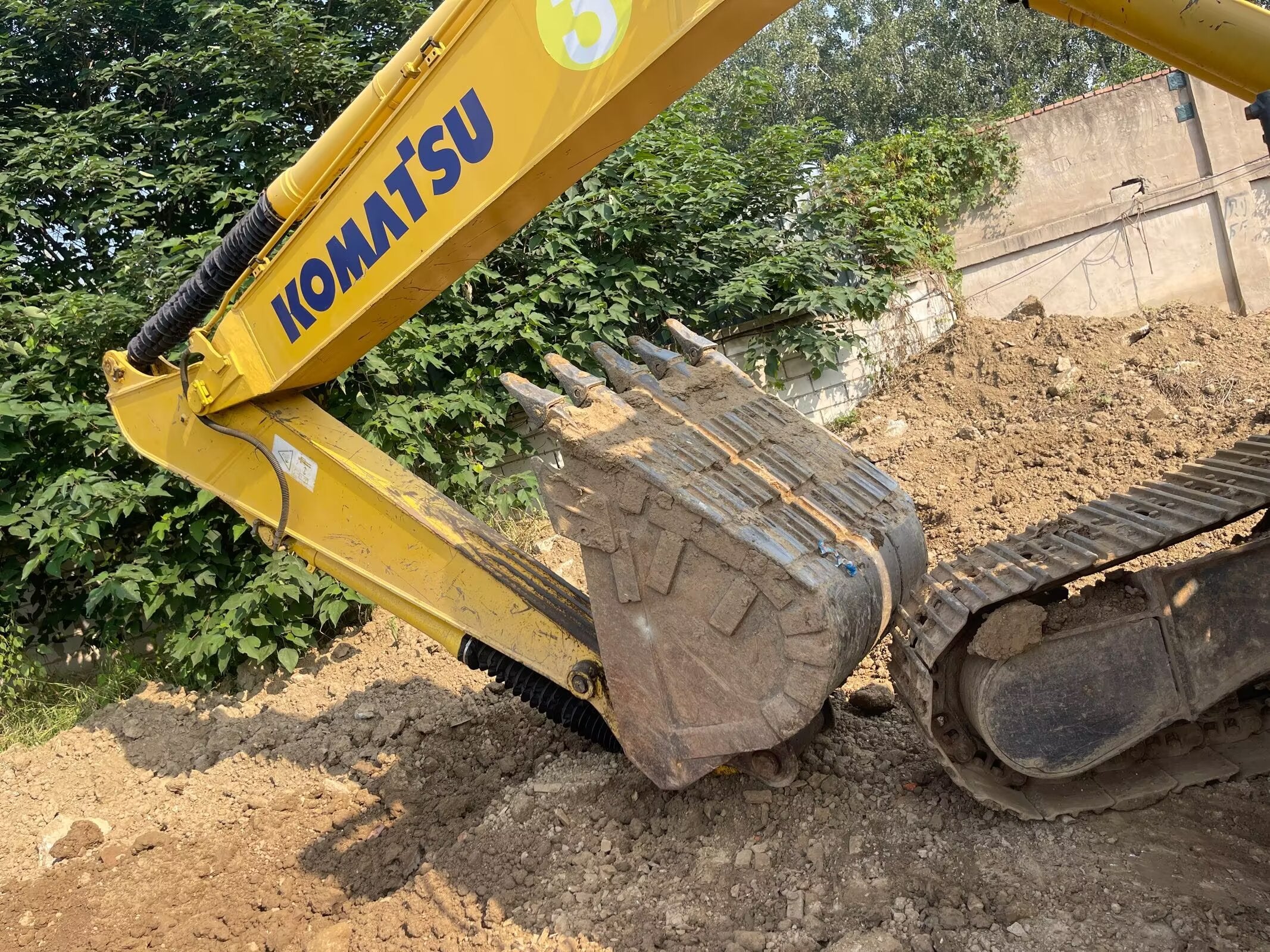 Komatsu 240