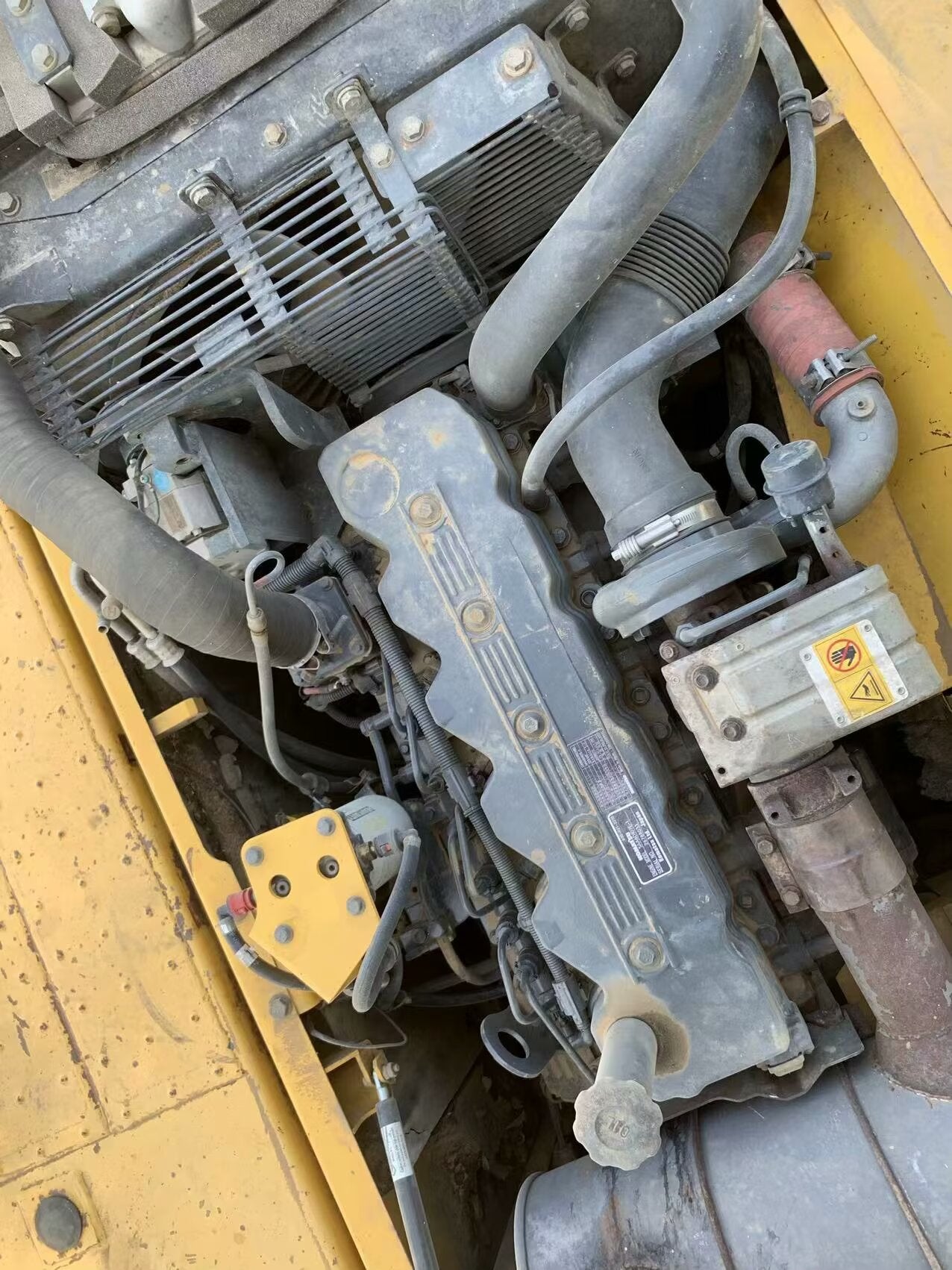 Komatsu 220