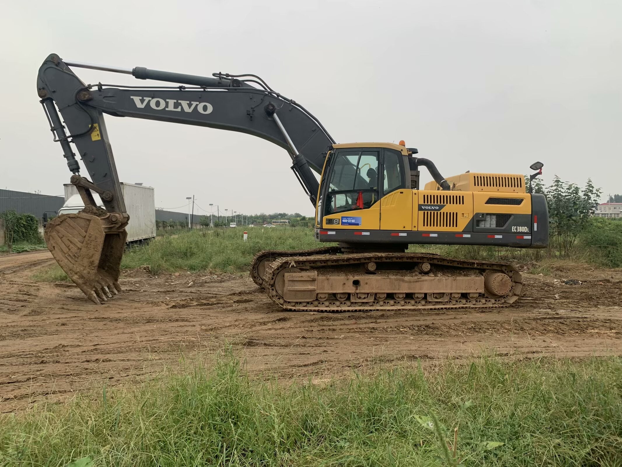 Excavator Volvo 380