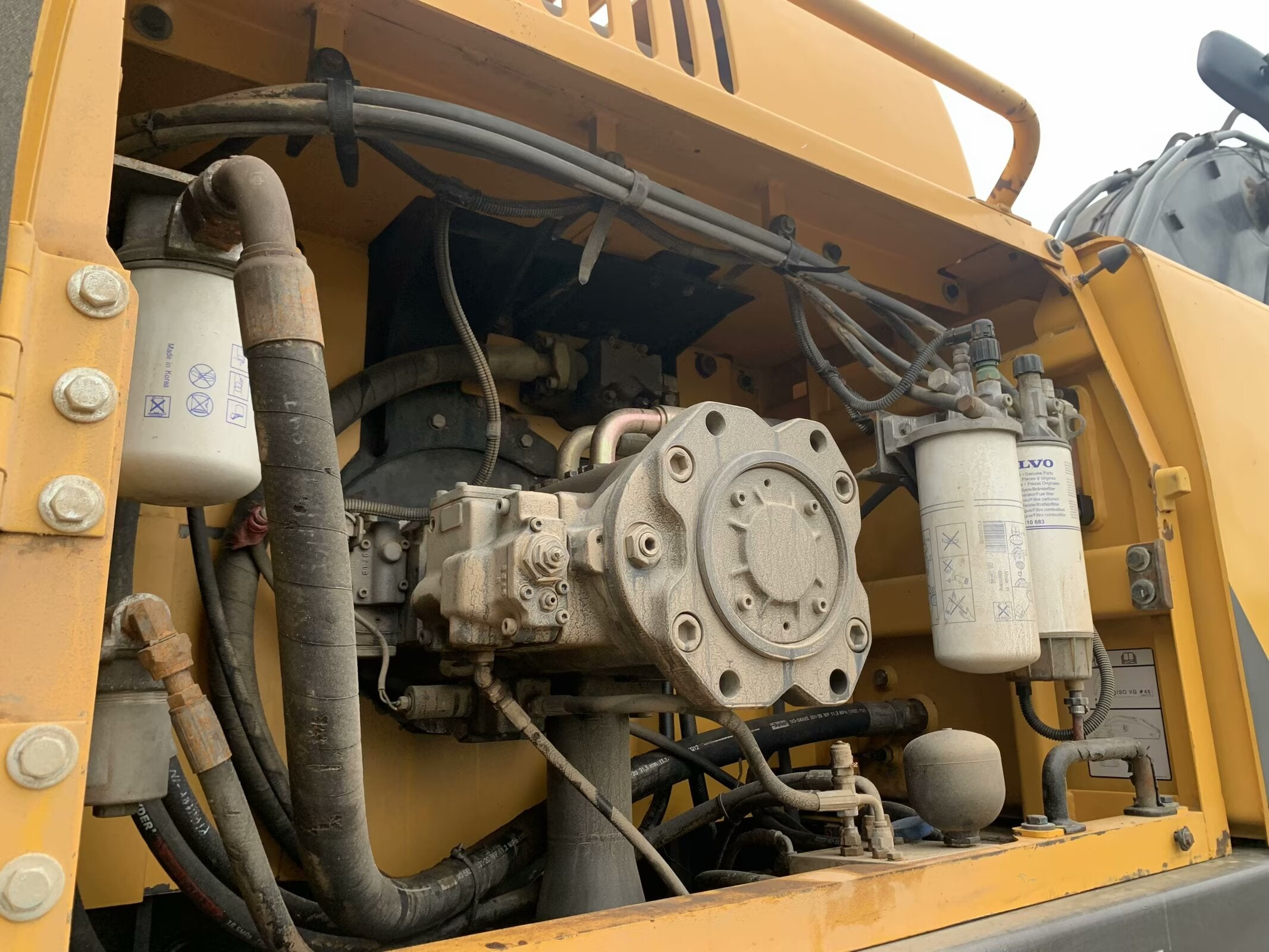 Excavator Volvo 380