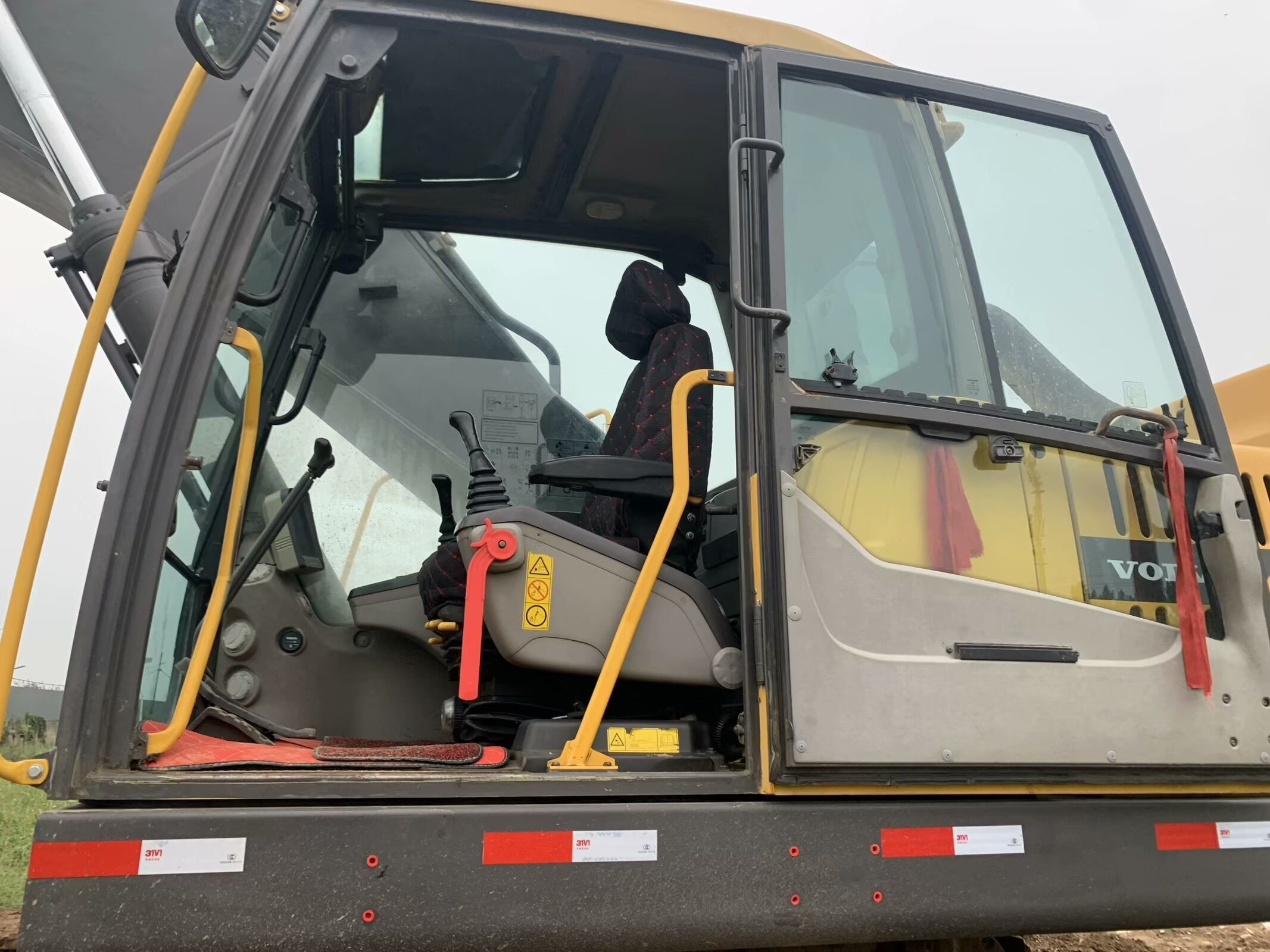 Excavator Volvo 380