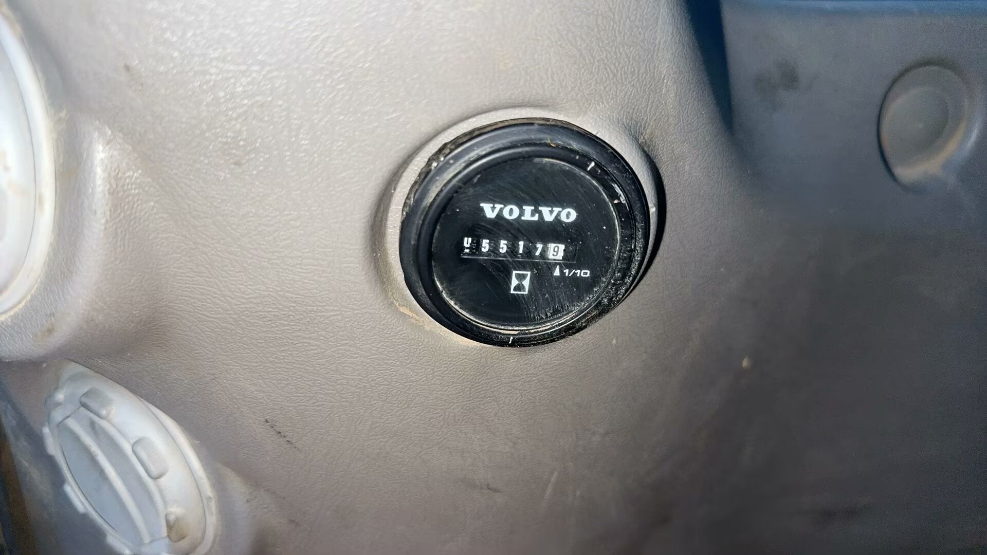 Excavator Volvo 350