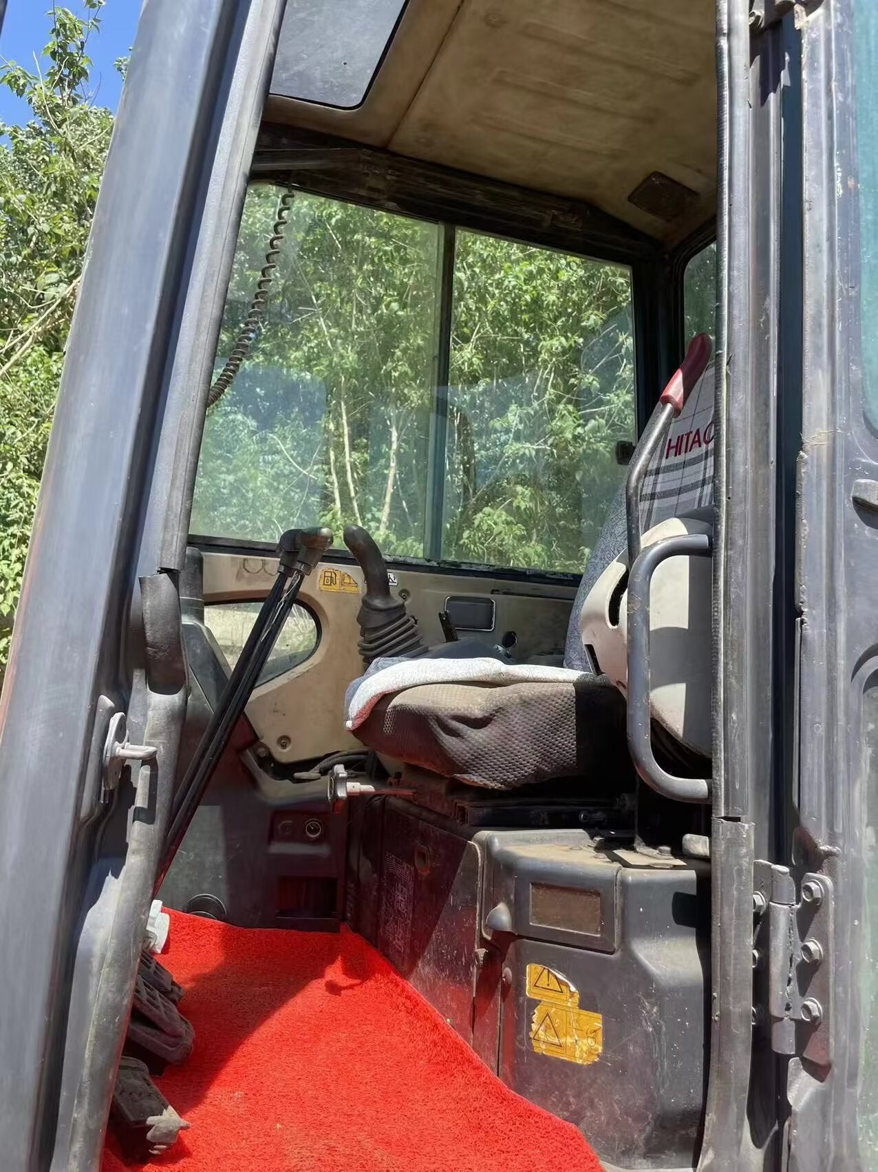 Hitachi 65