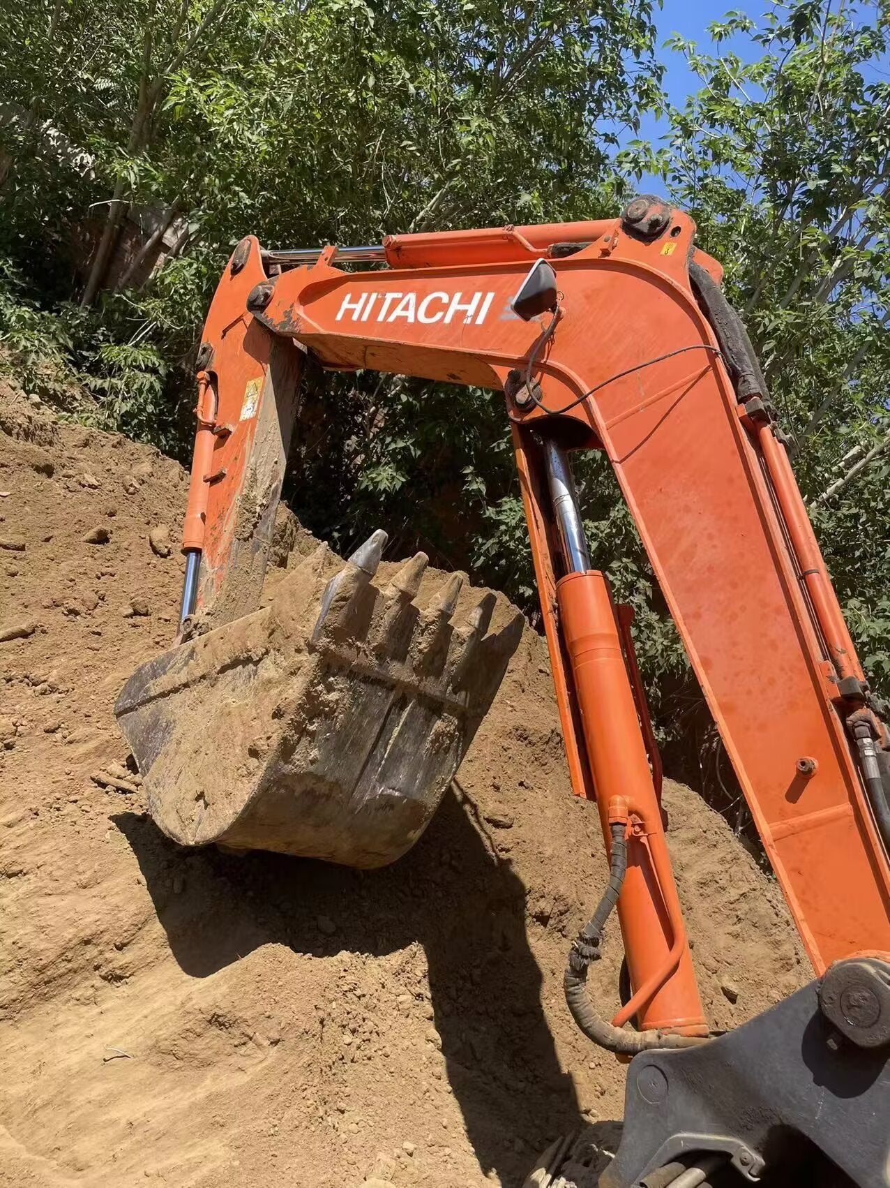 Hitachi 65