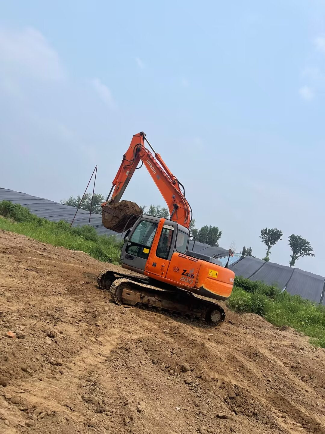 Hitachi 120