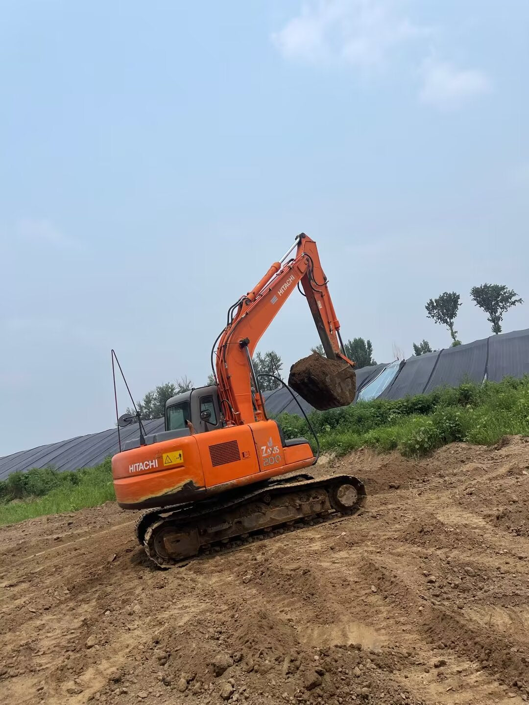 Hitachi 120