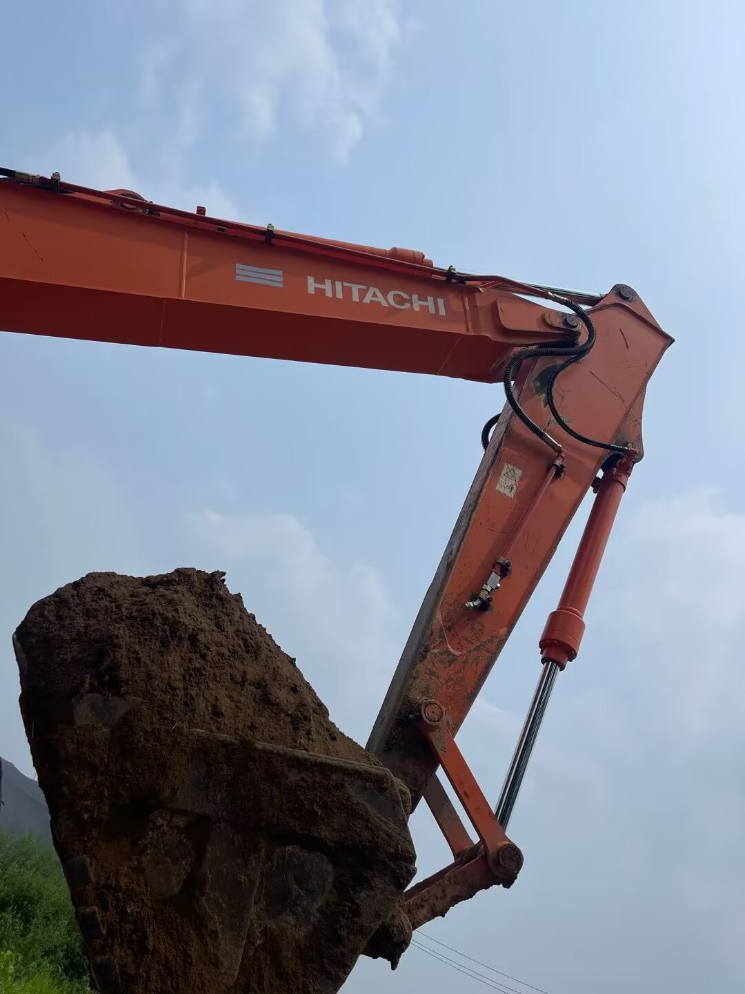 Hitachi 120