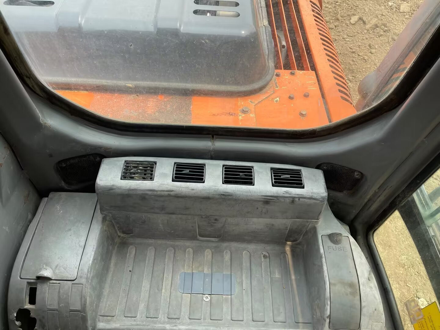 Hitachi 120