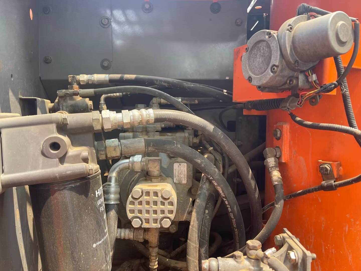 Hitachi 120